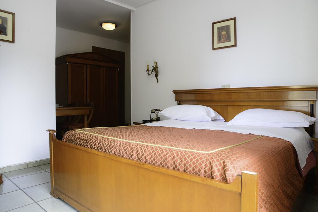 Affittacamere Maison Napoleon Turin Ngoại thất bức ảnh